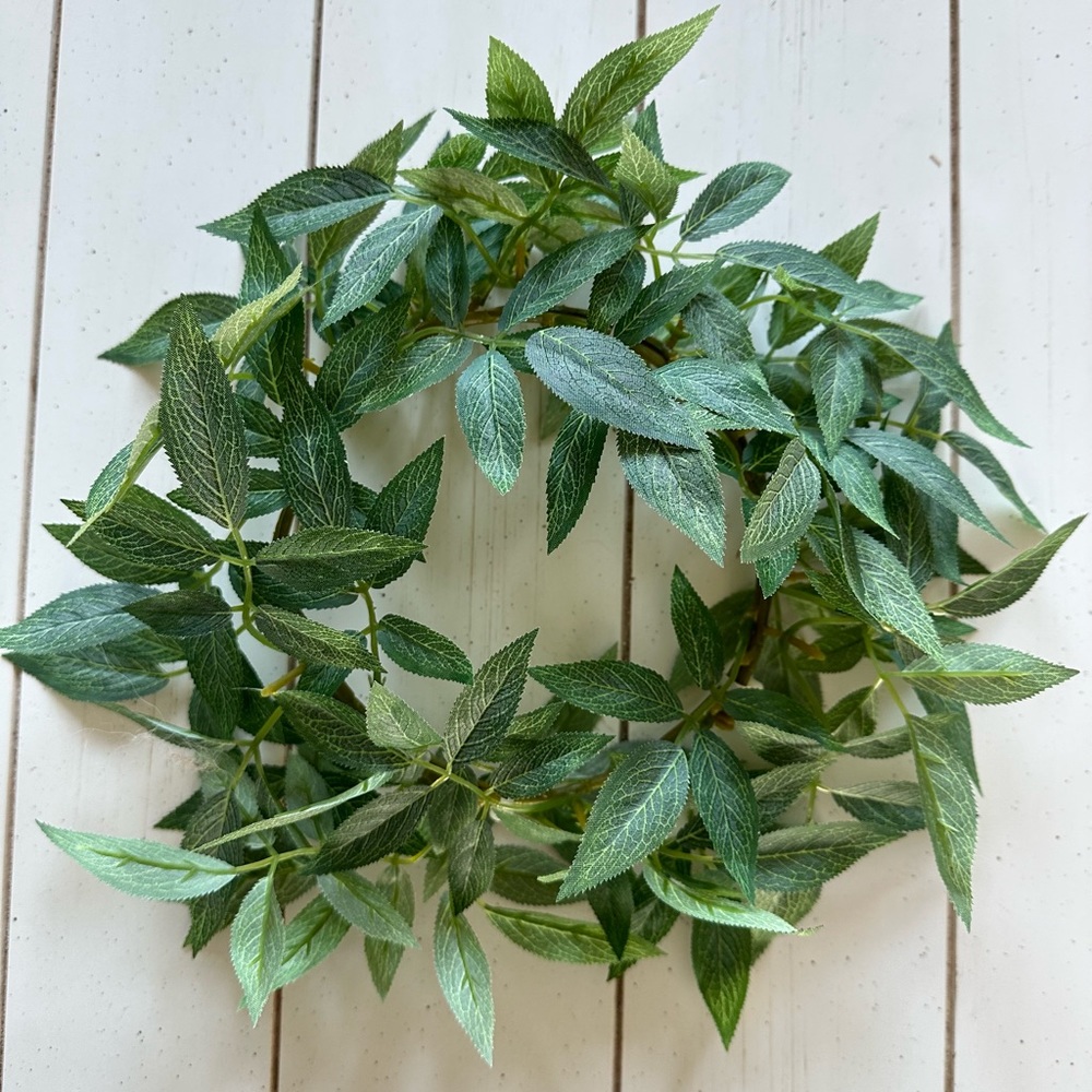 Candle Wreaths. Lings Moments 2.2ft Laurel Leaves Vines.